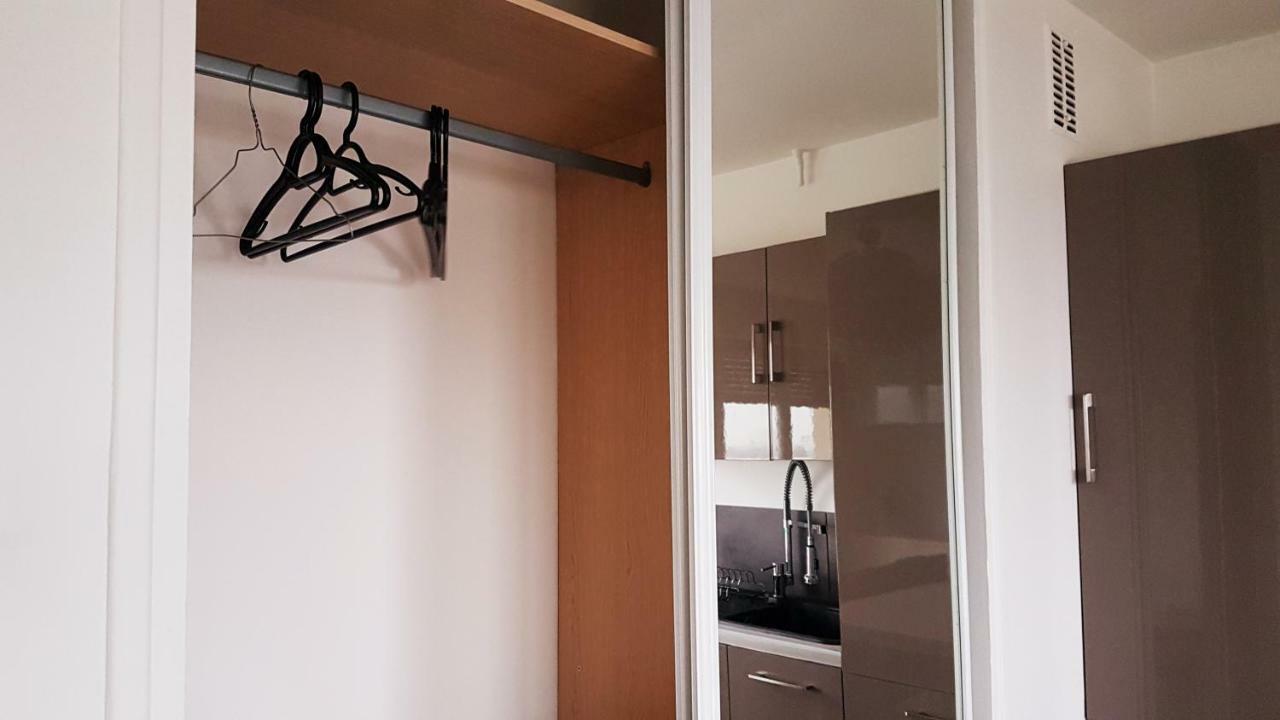 Sw Cosy Apart - Paris Le Bourget Roissy Cdg Exteriör bild